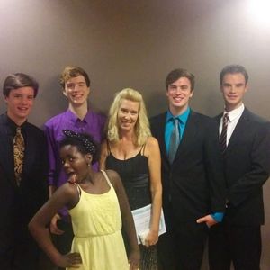 Meet your Posher, Laurien-chester